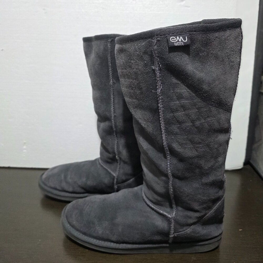 EMU Australia Gray Suede Boots 100% Merino Wool Lining Sheepskin W10/ EUR 42